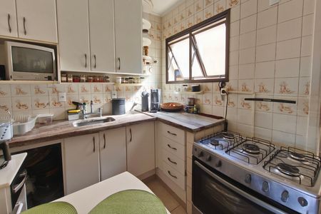 Apartamento à venda com 100m², 3 quartos e 2 vagas Apartamento à venda com 100m², 3 quartos e 2 vagasCozinha