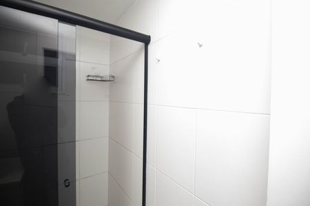 Banheiro social de apartamento para alugar com 3 quartos, 62m² em Vila Guilherme, São Paulo