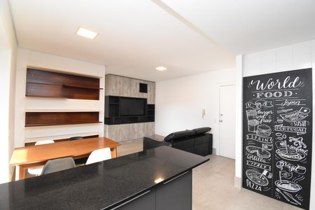 Sala de apartamento à venda com 1 quarto, 61m² em Batel, Curitiba