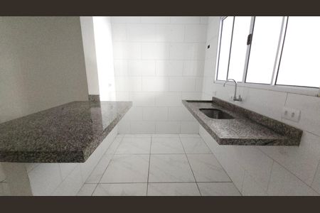 Casa para alugar com 140m², 2 quartos e 1 vaga Casa para alugar com 140m², 2 quartos e 1 vagaSala e Cozinha