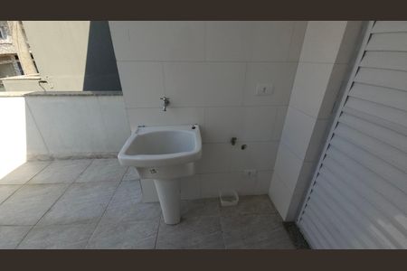 Casa para alugar com 140m², 2 quartos e 1 vaga Casa para alugar com 140m², 2 quartos e 1 vagaVaranda e área de serviço