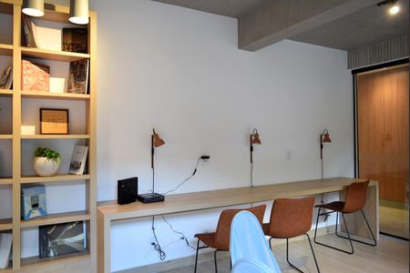Apartamento para alugar com 45m², 2 quartos e 1 vagaCoworking