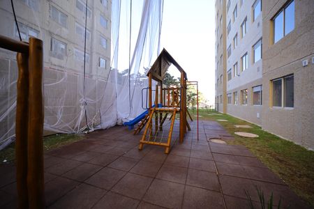 Apartamento para alugar com 33m², 2 quartos e sem vagaÁrea comum - Playground