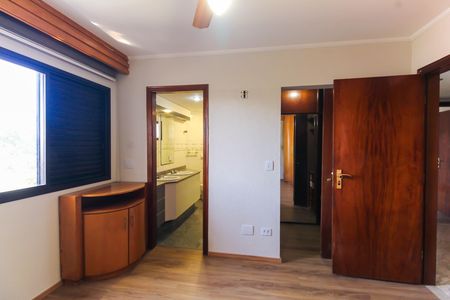 Apartamento para alugar com 160m², 3 quartos e 2 vagas Apartamento para alugar com 160m², 3 quartos e 2 vagasQuarto 1 - Suíte
