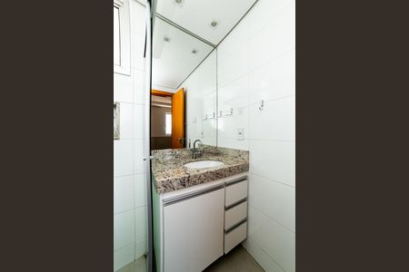 Apartamento para alugar com 60m², 2 quartos e 2 vagas Apartamento para alugar com 60m², 2 quartos e 2 vagasBanheiro Social