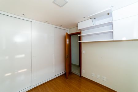 Apartamento para alugar com 60m², 2 quartos e 2 vagas Apartamento para alugar com 60m², 2 quartos e 2 vagasQuarto 1