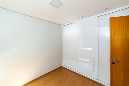 Apartamento para alugar com 60m², 2 quartos e 2 vagas Apartamento para alugar com 60m², 2 quartos e 2 vagasQuarto 1
