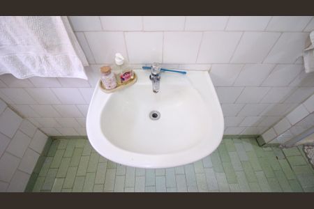 Casa para alugar com 65m², 2 quartos e sem vaga Casa para alugar com 65m², 2 quartos e sem vagaBanheiro