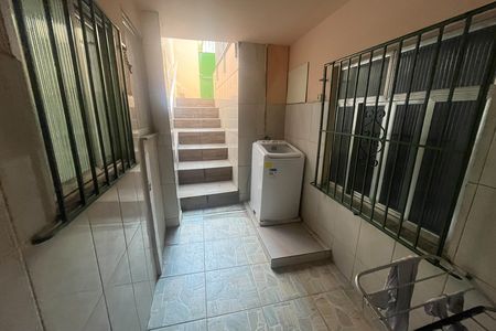 Casa para alugar com 40m², 1 quarto e sem vaga Casa para alugar com 40m², 1 quarto e sem vagaArea