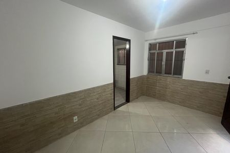 Sala de casa para alugar com 1 quarto, 40m² em Praia da Bandeira, Rio de Janeiro