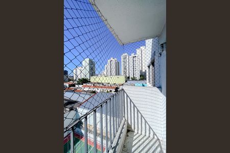 Apartamento à venda com 56m², 2 quartos e 1 vaga Apartamento à venda com 56m², 2 quartos e 1 vagaVaranda