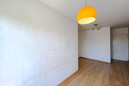 Apartamento à venda com 56m², 2 quartos e 1 vaga Apartamento à venda com 56m², 2 quartos e 1 vagaSala