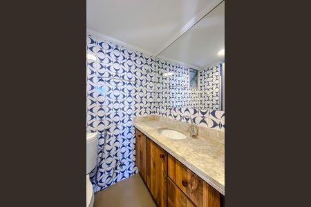 Apartamento à venda com 56m², 2 quartos e 1 vaga Apartamento à venda com 56m², 2 quartos e 1 vagaBanheiro