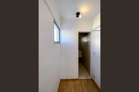 Apartamento à venda com 56m², 2 quartos e 1 vaga Apartamento à venda com 56m², 2 quartos e 1 vagaCloset da suíte