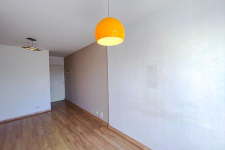 Apartamento à venda com 56m², 2 quartos e 1 vaga Apartamento à venda com 56m², 2 quartos e 1 vagaSala
