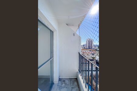 Apartamento à venda com 56m², 2 quartos e 1 vaga Apartamento à venda com 56m², 2 quartos e 1 vagaVaranda