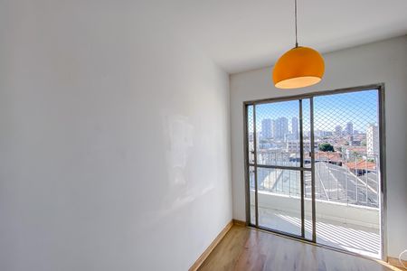 Apartamento à venda com 56m², 2 quartos e 1 vaga Apartamento à venda com 56m², 2 quartos e 1 vagaSala