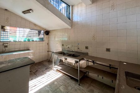 Casa para alugar com 509m², 1 quarto e 8 vagas