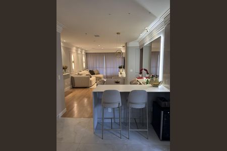 Apartamento à venda com 115m², 3 quartos e 2 vagas Apartamento à venda com 115m², 3 quartos e 2 vagasSala de Jantar
