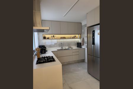 Apartamento à venda com 115m², 3 quartos e 2 vagas Apartamento à venda com 115m², 3 quartos e 2 vagasCozinha