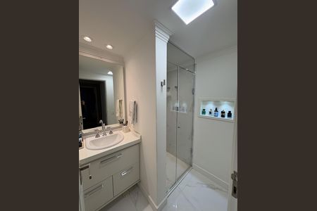 Apartamento à venda com 115m², 3 quartos e 2 vagas Apartamento à venda com 115m², 3 quartos e 2 vagasBanheiro