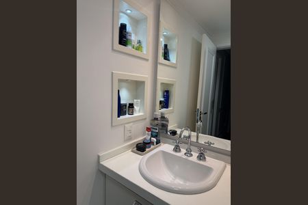 Apartamento à venda com 115m², 3 quartos e 2 vagas Apartamento à venda com 115m², 3 quartos e 2 vagasBanheiro