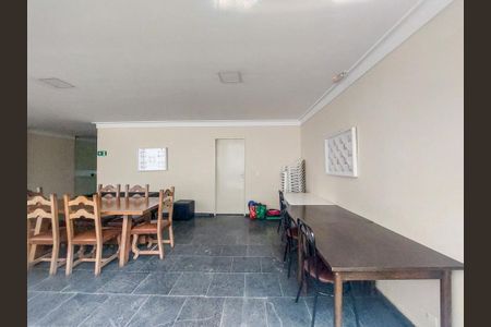 Apartamento para alugar com 124m², 3 quartos e 1 vaga Apartamento para alugar com 124m², 3 quartos e 1 vagaÁrea comum - Salão de festas