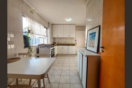 Apartamento para alugar com 124m², 3 quartos e 1 vaga Apartamento para alugar com 124m², 3 quartos e 1 vagaCozinha