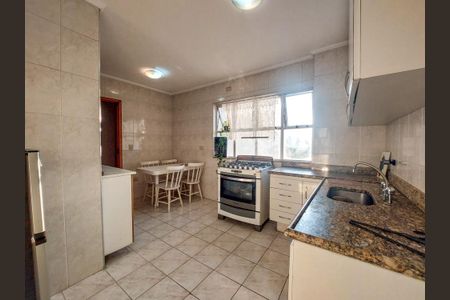 Cozinha de apartamento para alugar com 3 quartos, 124m² em Santo Amaro, São Paulo