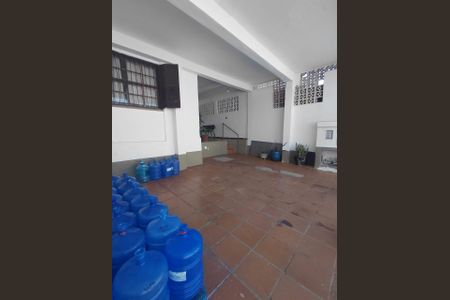 Casa à venda com 139m², 3 quartos e 3 vagas Casa à venda com 139m², 3 quartos e 3 vagasÁrea externa