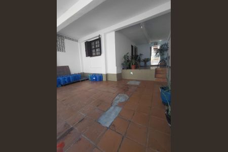 Casa à venda com 139m², 3 quartos e 3 vagas Casa à venda com 139m², 3 quartos e 3 vagasÁrea externa