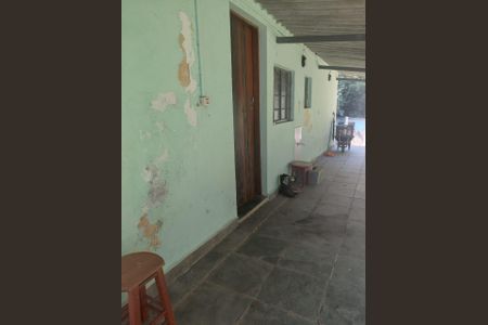 Casa à venda com 139m², 3 quartos e 3 vagas Casa à venda com 139m², 3 quartos e 3 vagasÁrea externa