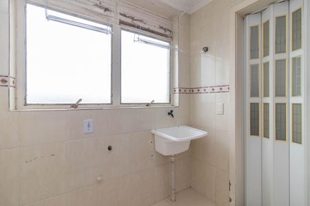 Cozinha e Área de Serviço de apartamento à venda com 2 quartos, 75m² em Cristal, Porto Alegre