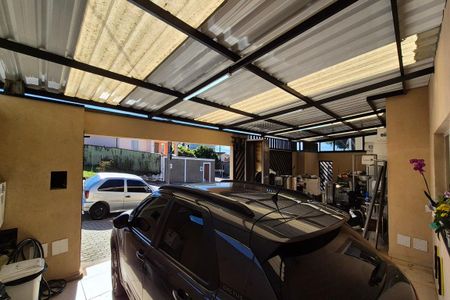 Casa para alugar com 244m², 4 quartos e 5 vagas Casa para alugar com 244m², 4 quartos e 5 vagasGaragem