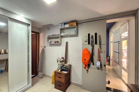 Casa para alugar com 244m², 4 quartos e 5 vagas Casa para alugar com 244m², 4 quartos e 5 vagasQuarto 3 - Suíte