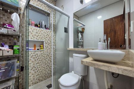 Casa para alugar com 244m², 4 quartos e 5 vagas Casa para alugar com 244m², 4 quartos e 5 vagasBanheiro