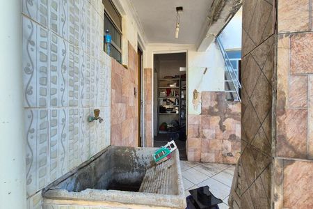 Casa para alugar com 244m², 4 quartos e 5 vagas Casa para alugar com 244m², 4 quartos e 5 vagasÁrea de Serviço