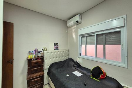 Casa para alugar com 244m², 4 quartos e 5 vagas Casa para alugar com 244m², 4 quartos e 5 vagasQuarto 1