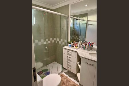 Apartamento à venda com 98m², 2 quartos e 2 vagasBANHEIRO QUARTO 2