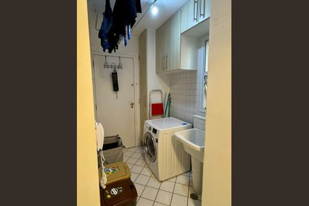 Apartamento à venda com 98m², 2 quartos e 2 vagasÁREA DE SERVIÇO