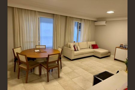 Apartamento à venda com 98m², 2 quartos e 2 vagasSALA