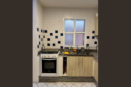 Apartamento à venda com 98m², 2 quartos e 2 vagasCOZINHA
