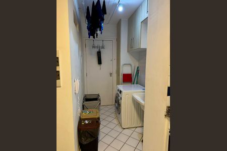 Apartamento à venda com 98m², 2 quartos e 2 vagasÁREA DE SERVIÇO