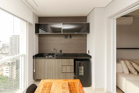 Apartamento à venda com 70m², 1 quarto e 1 vaga Apartamento à venda com 70m², 1 quarto e 1 vagaVaranda