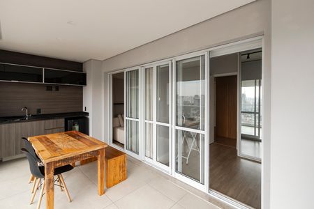 Apartamento à venda com 70m², 1 quarto e 1 vaga Apartamento à venda com 70m², 1 quarto e 1 vagaVaranda