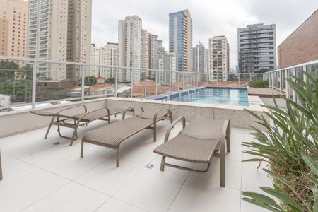 Apartamento à venda com 70m², 1 quarto e 1 vaga Apartamento à venda com 70m², 1 quarto e 1 vagaPiscina