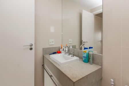Apartamento à venda com 70m², 1 quarto e 1 vaga Apartamento à venda com 70m², 1 quarto e 1 vagaBanheiro da Suíte