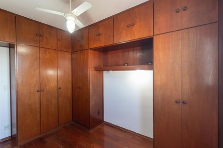 Apartamento para alugar com 65m², 2 quartos e 1 vagaQuarto 02