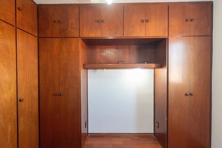 Apartamento para alugar com 65m², 2 quartos e 1 vagaQuarto 02