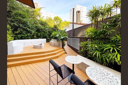 Studio à venda com 33m², 1 quarto e sem vaga Studio à venda com 33m², 1 quarto e sem vagaarea comum verde lareira
